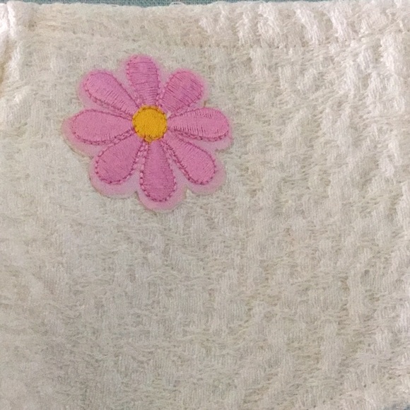 Cream Soft Face Mask W/ Flower & Elastic 2 layer - Picture 2 of 9